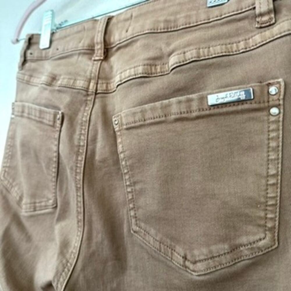 Joseph Ribkoff Jeans, Size 6, Excellent Preowned Condition - Picture 5 of 6